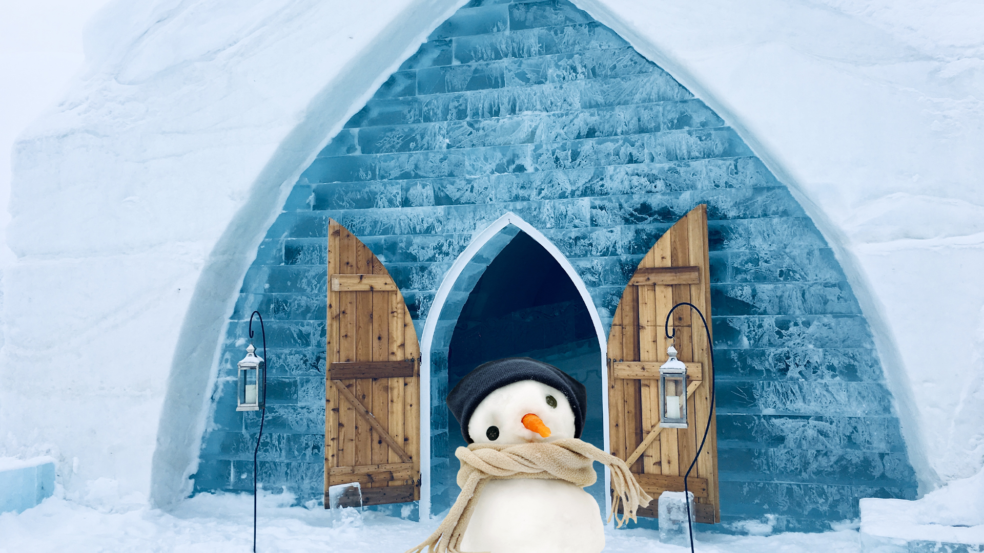Beano snowman outside ice hotel