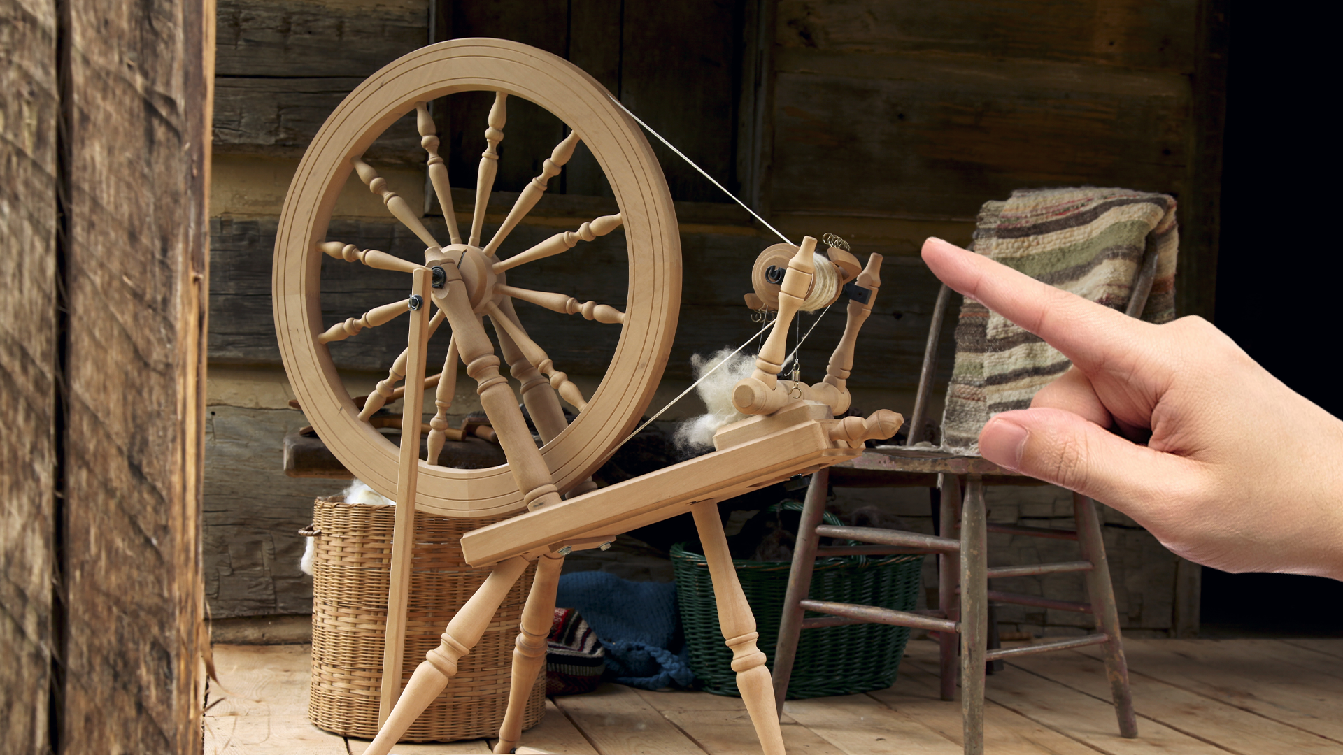 Spinning wheel and hand