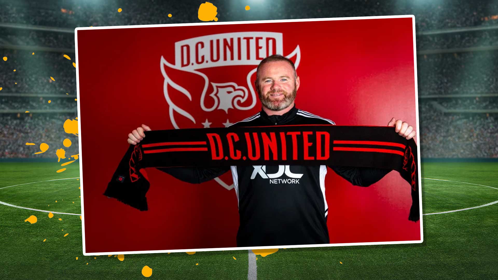Wayne Rooney holding a DC United scarf