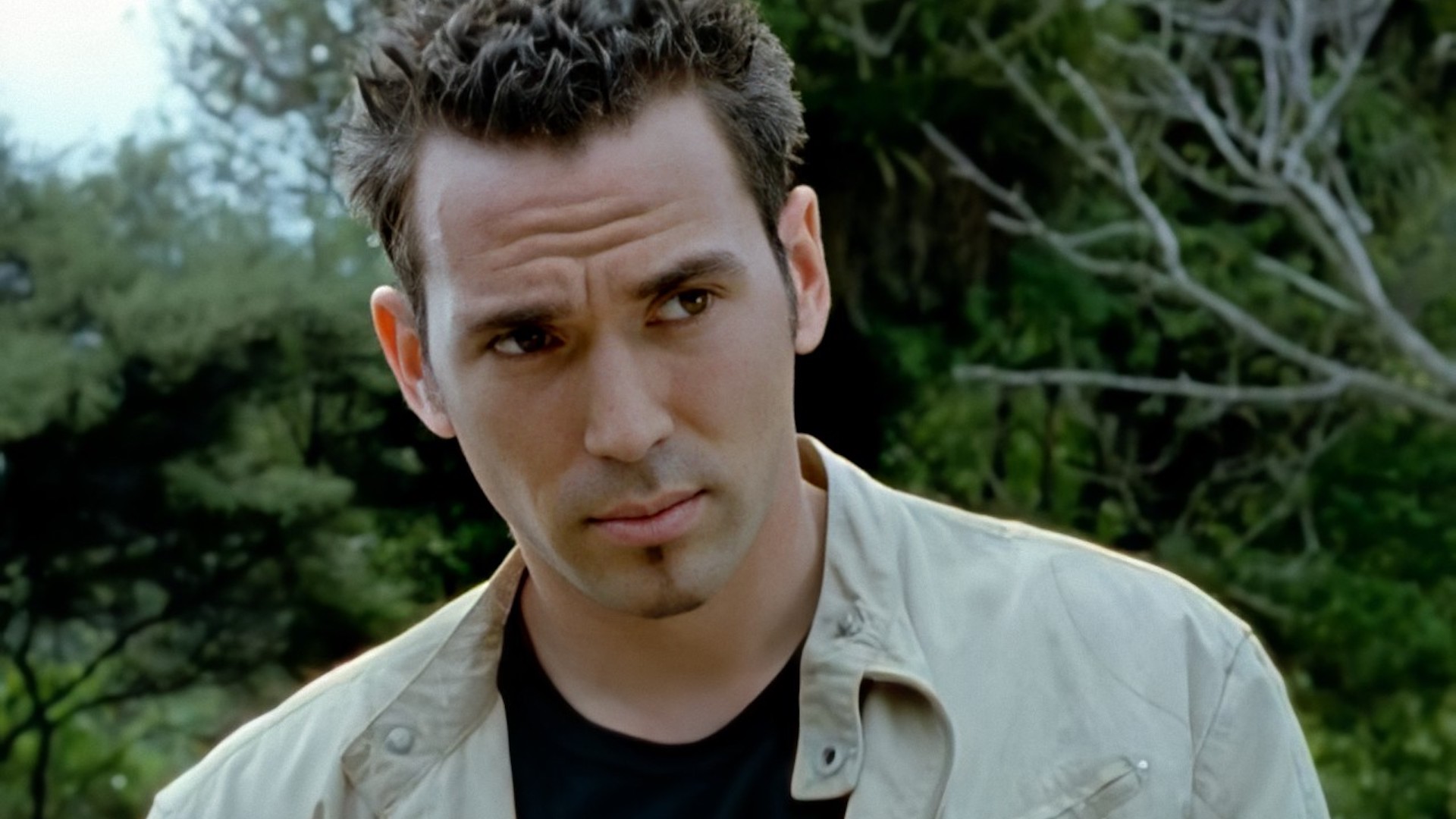 Dr Tommy Oliver in a scene from Power Rangers Dino Thunder 