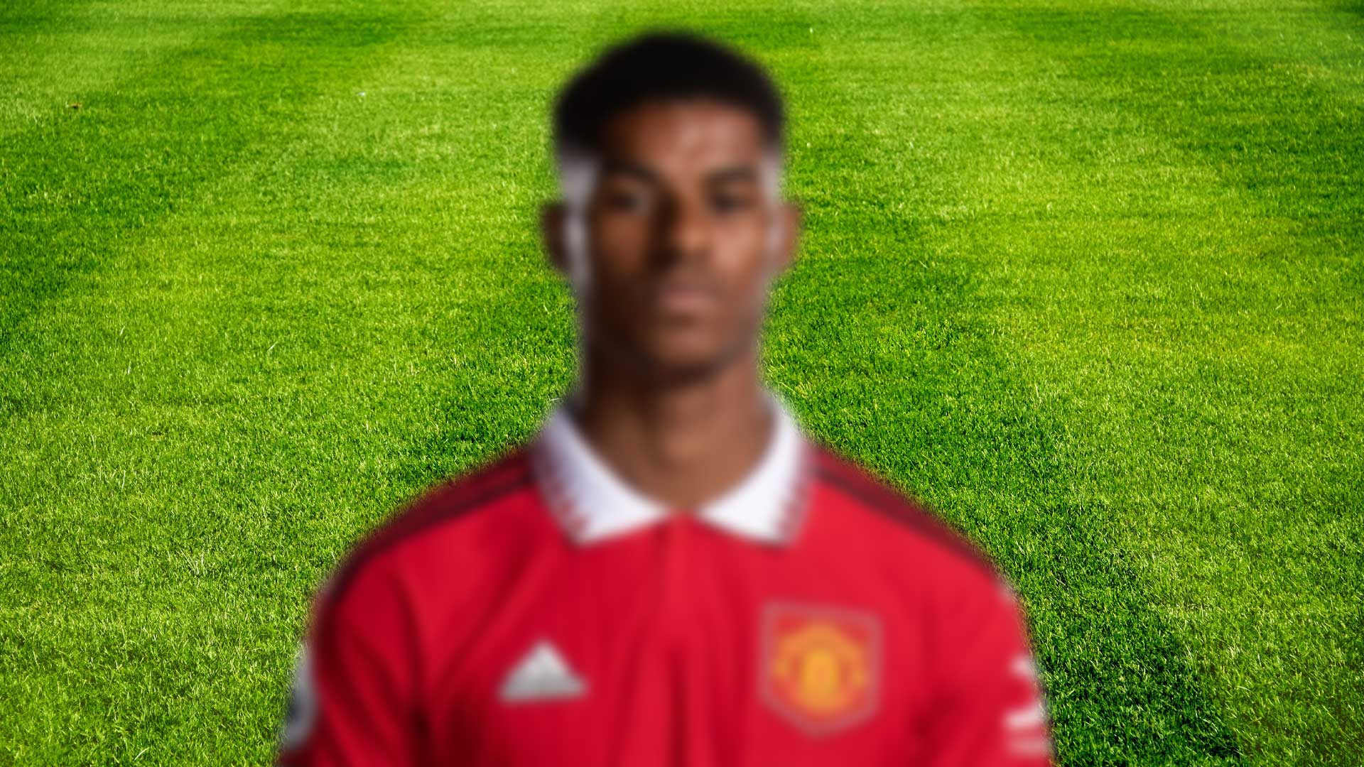 A blurred Man Utd player