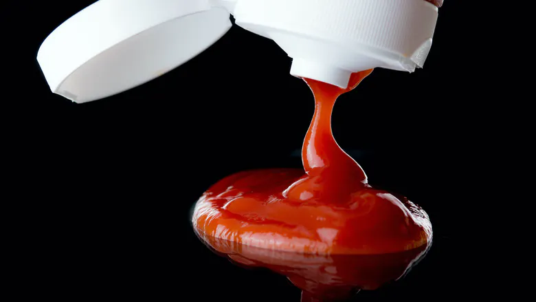 A squirt of ketchup