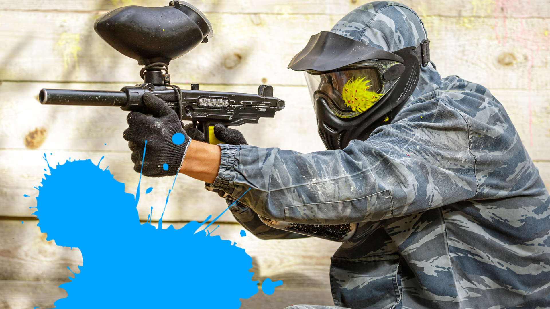 People playing paintball 