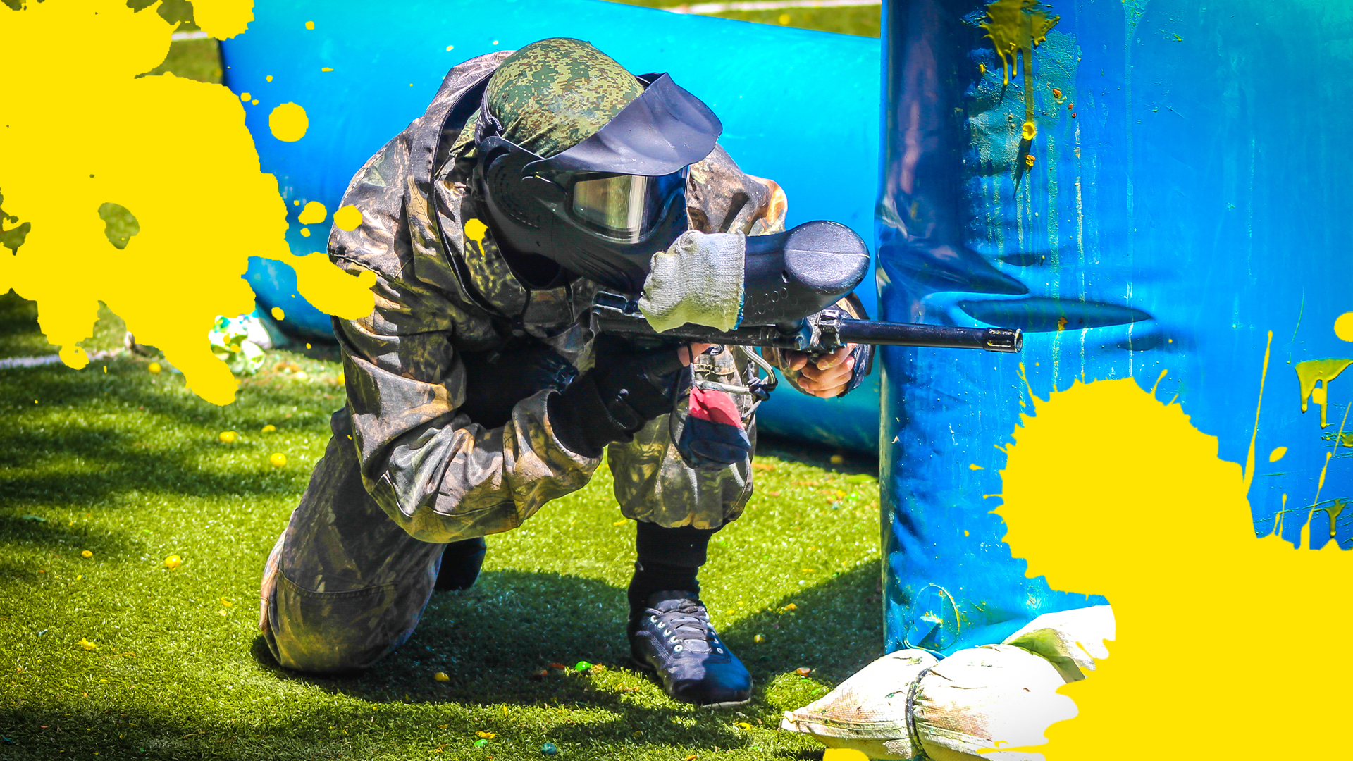 People playing paintball 