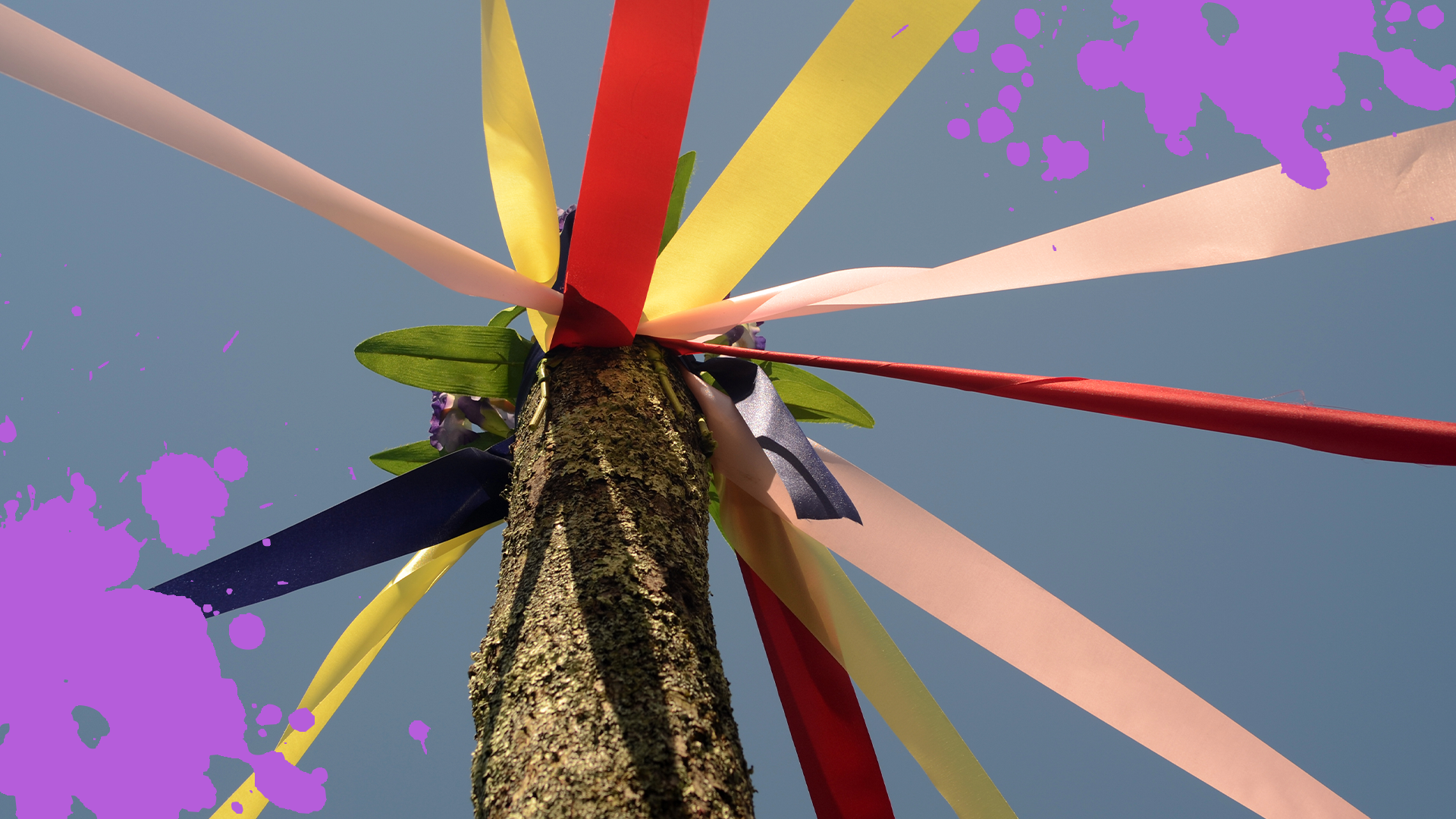 Pole with ribbons and splats