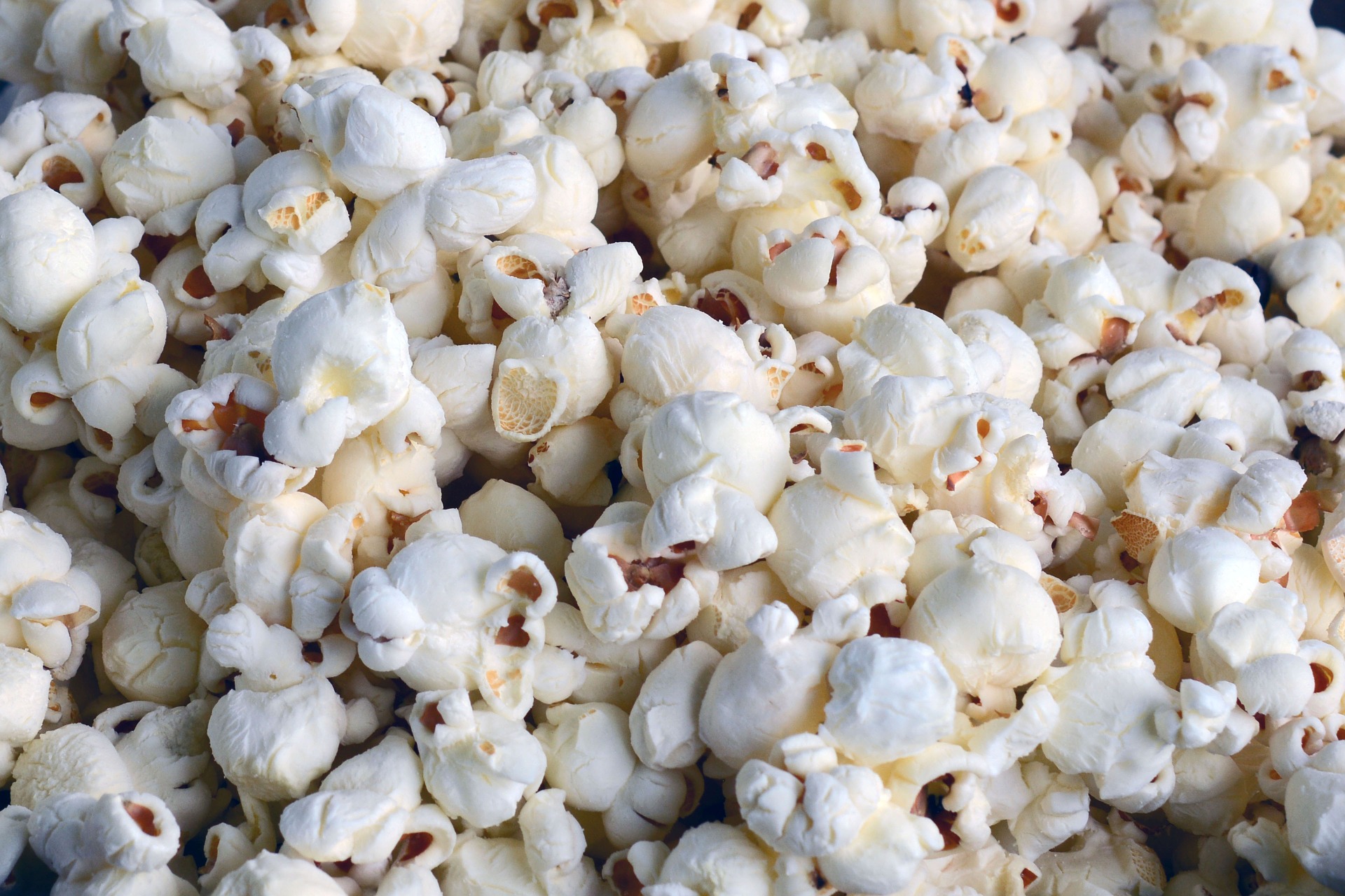 A picture of fresh popcorn