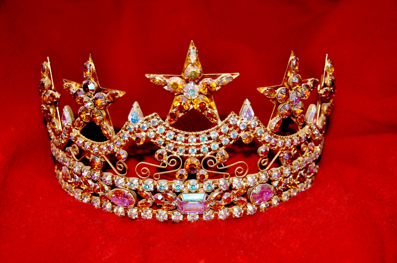A very sparkly crown