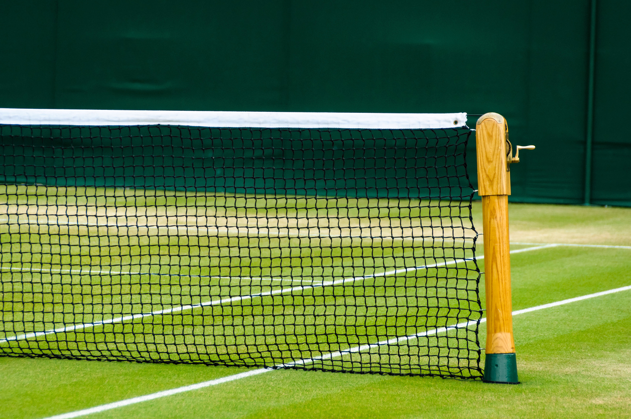 A tennis net