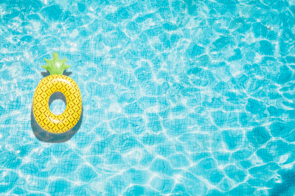 A pineapple-shaped pool float