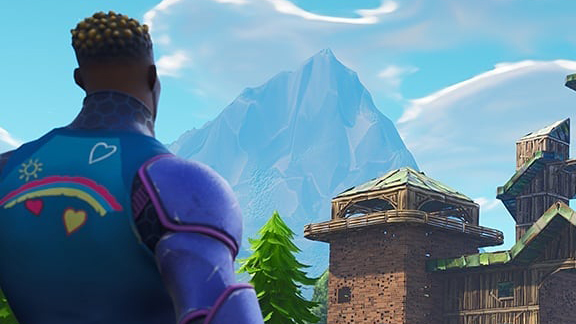 Fortnite building tips: Fortnite player looking at a mountain