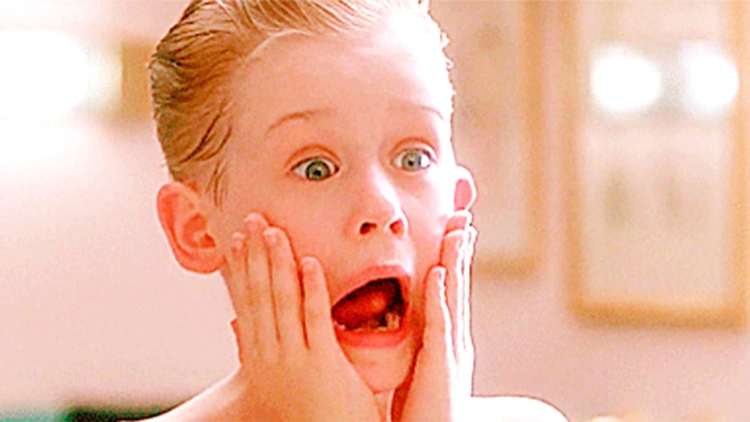 Home Alone – Kevin McAllister puts after shave on