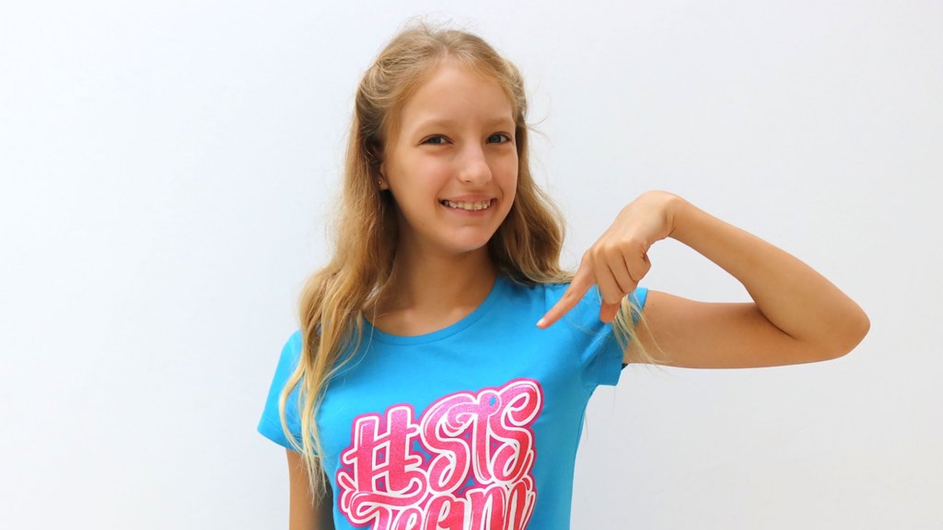 Sis with her #TEAMSIS t-shirt