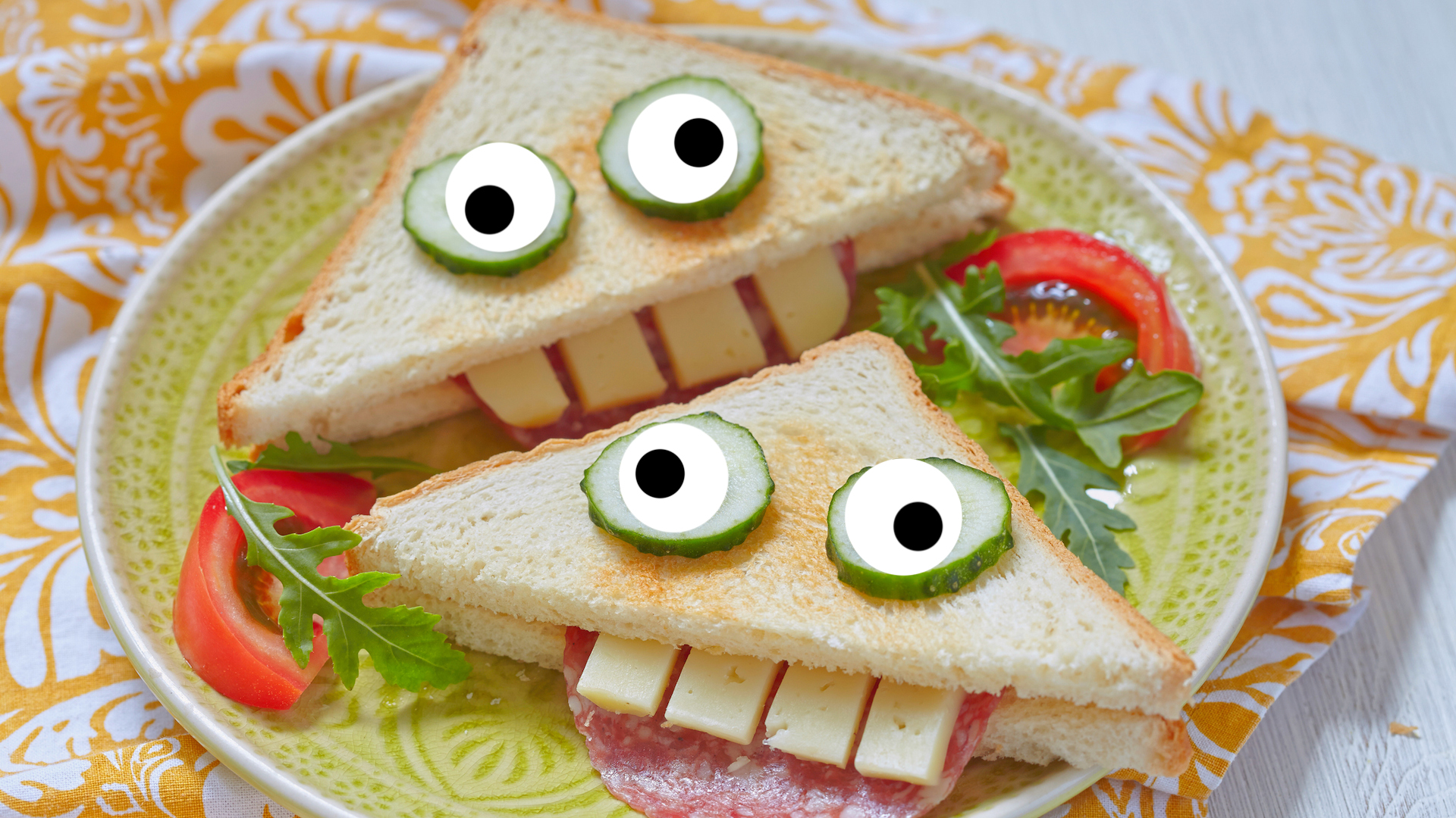 A funny looking sandwich