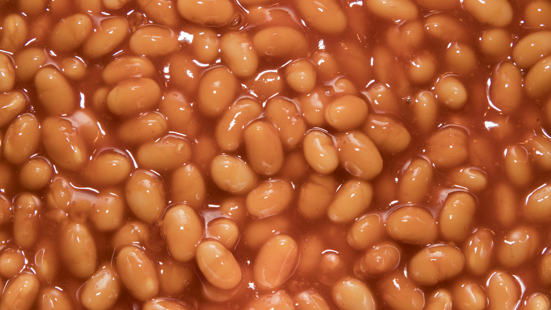 A big pile of baked beans
