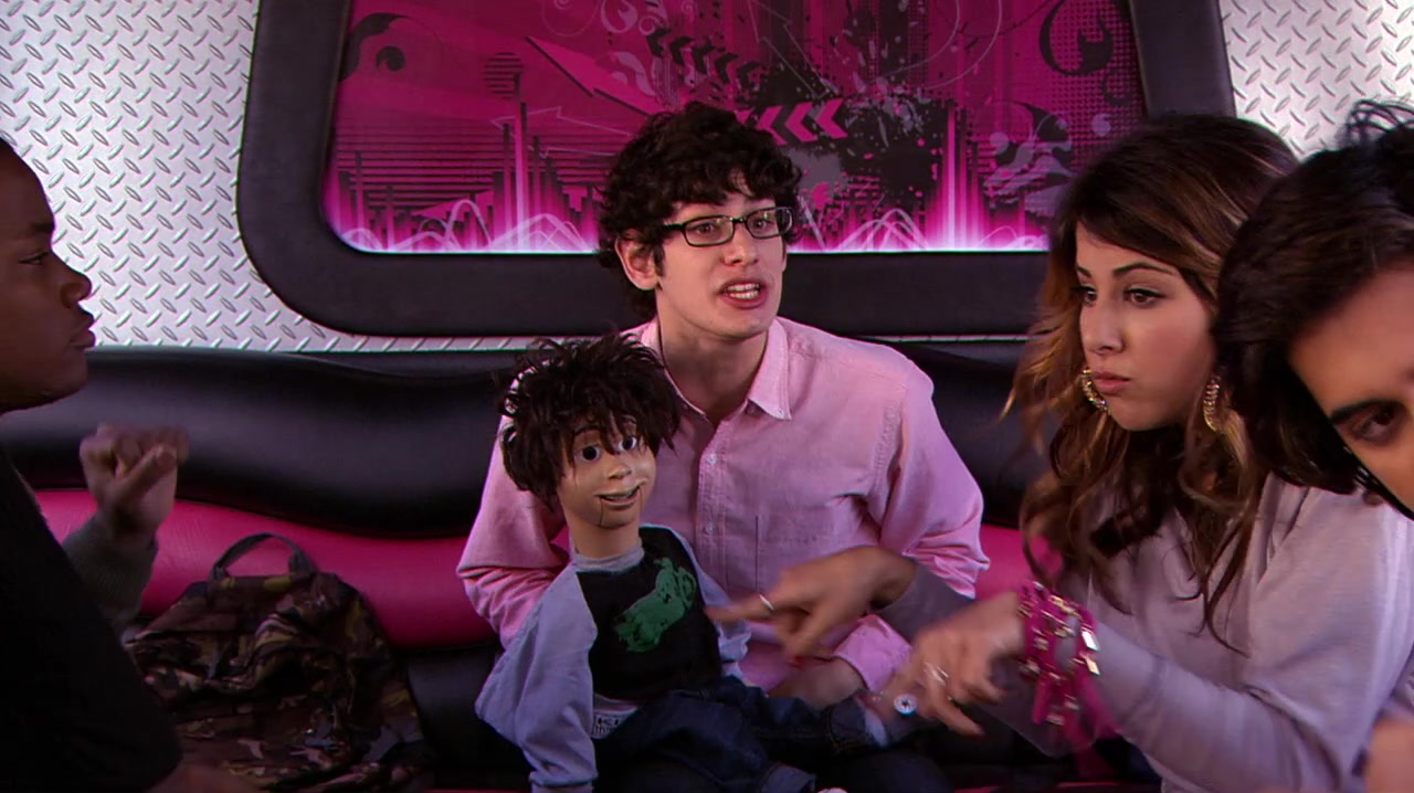 A scene from the Nickelodeon show, Victorious