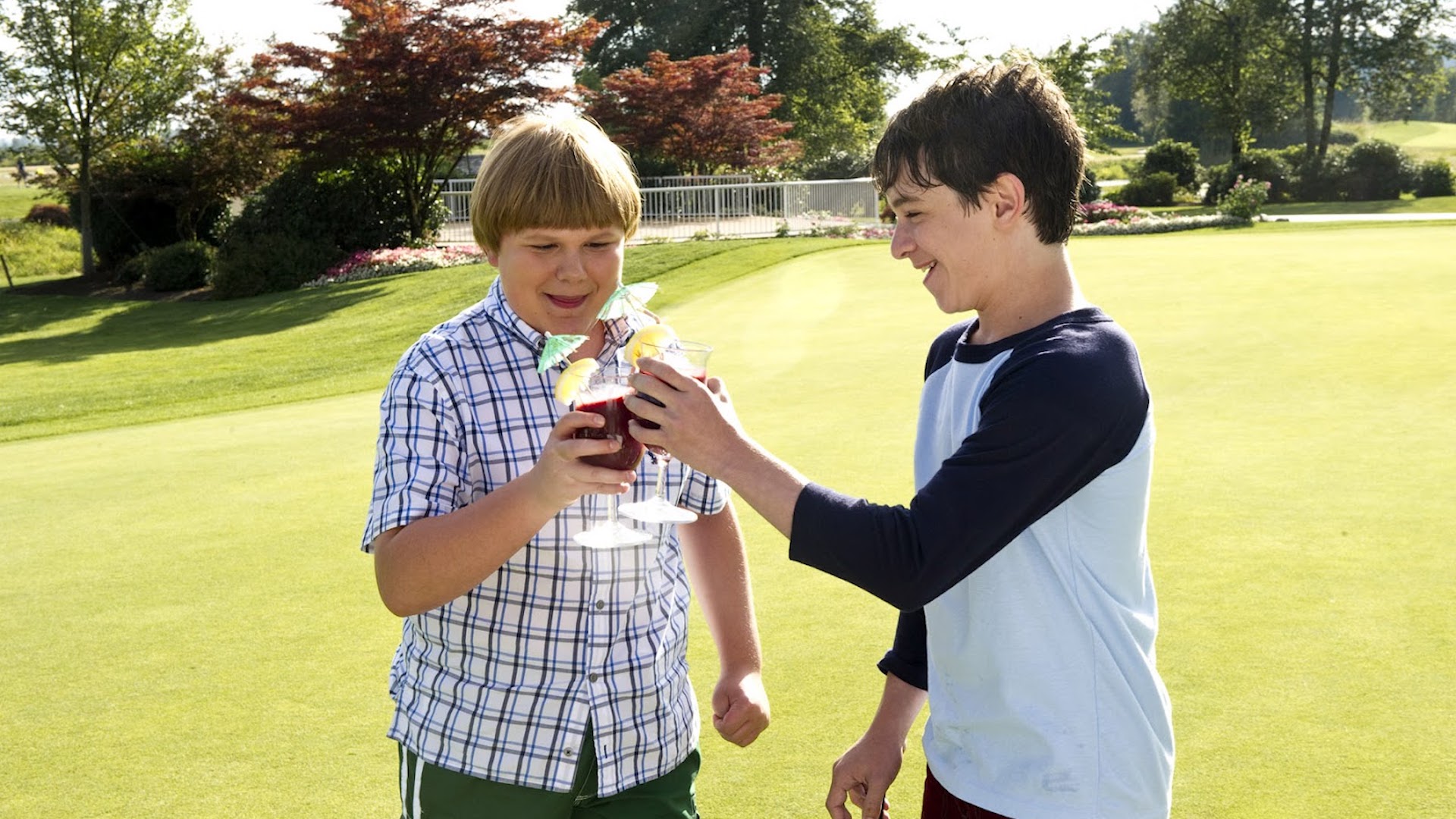 Rowley and Greg in Diary of a Wimpy Kid: Dog Days