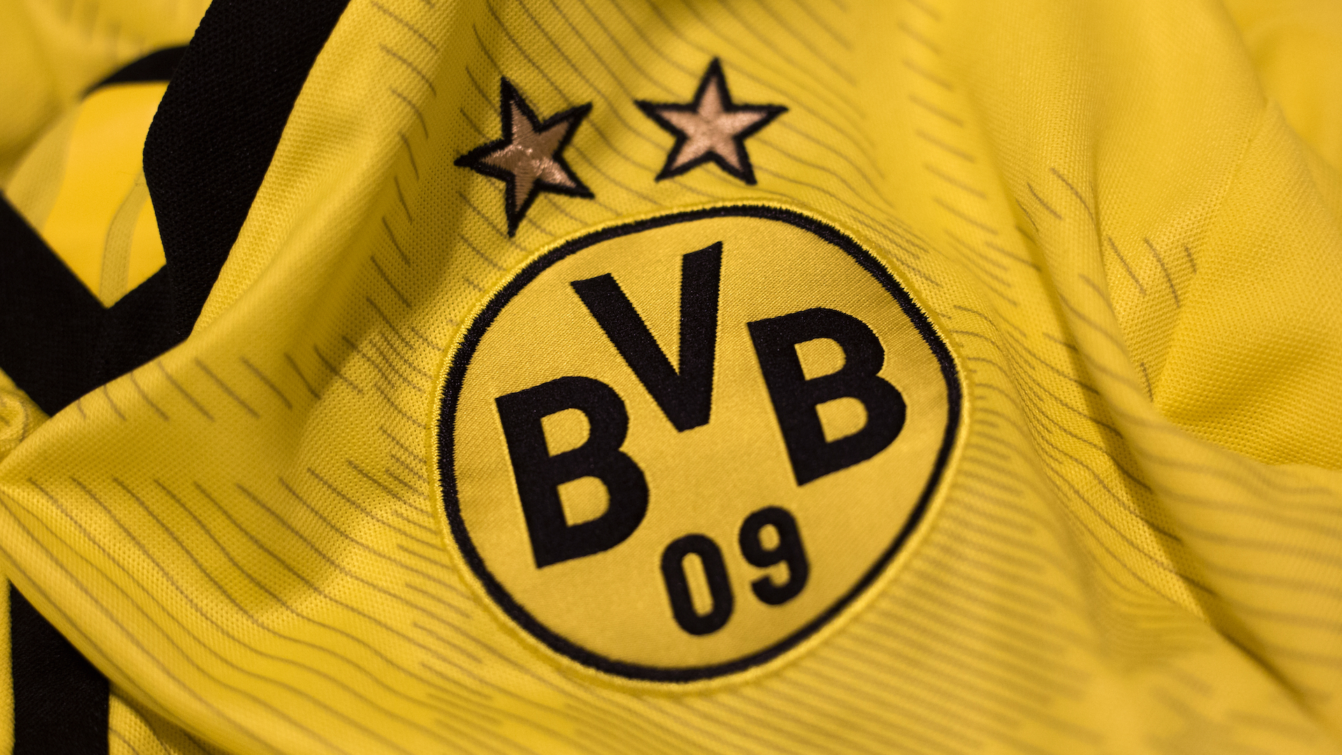 A yellow BVB shirt
