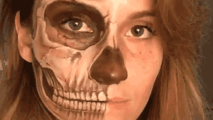 Check Out This Incredible Halloween Make-Up!